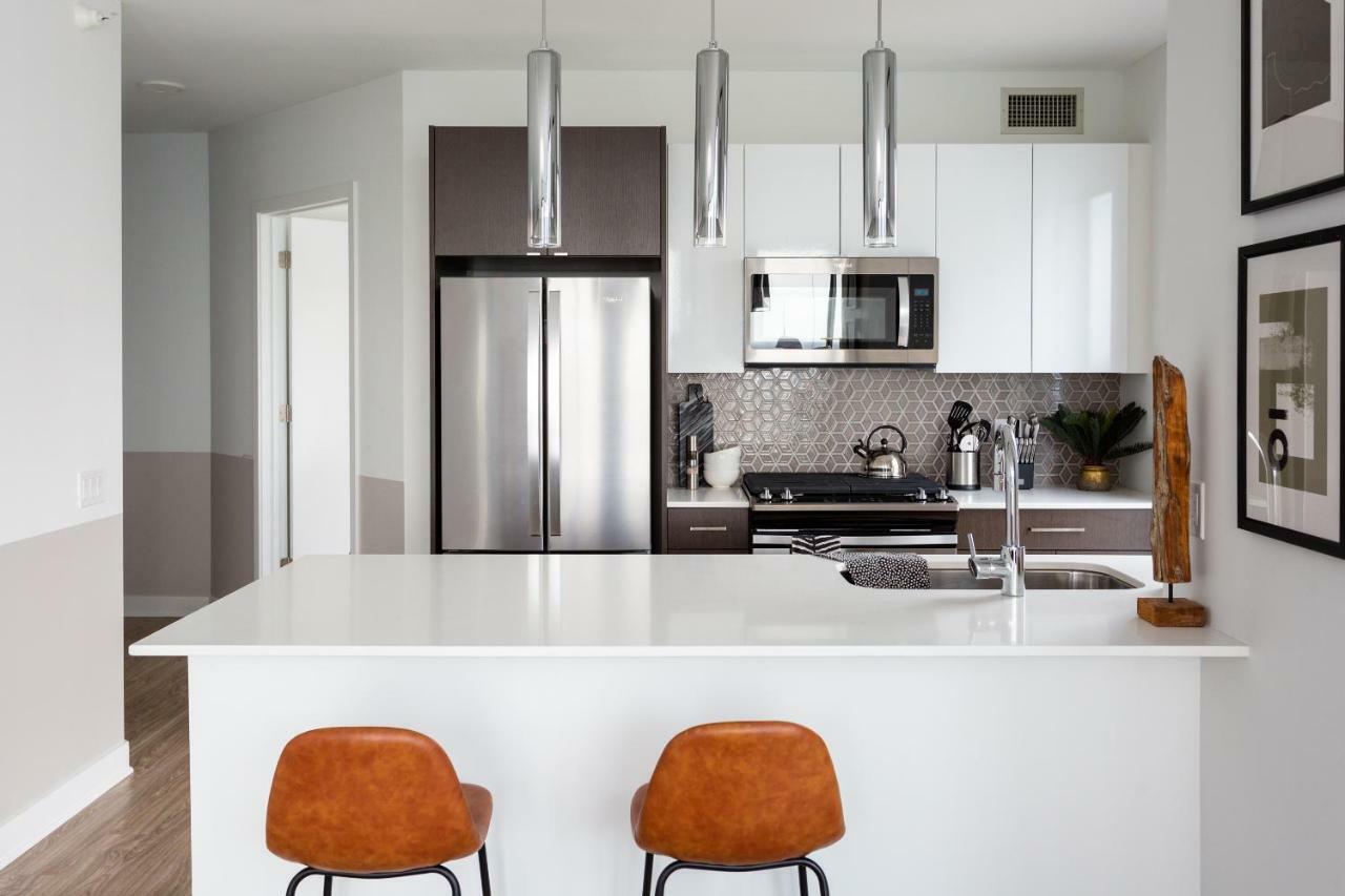 Domio I South Loop I Hip 2 Bedroom + And Gym Apartment *